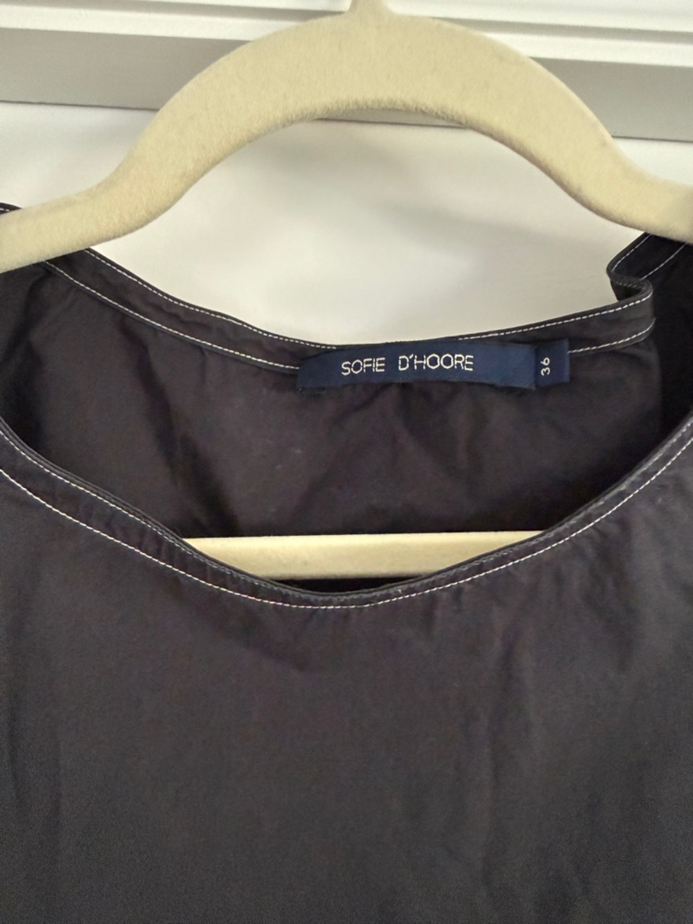 Sofie D'Hoore Black Sleeveless Top with Drawstring Hem - Picture 2 of 4